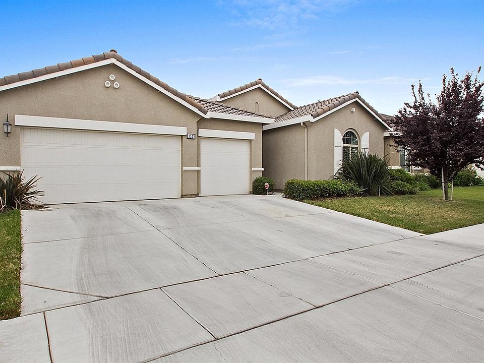 1st image of 3509 W Elowin Ave
