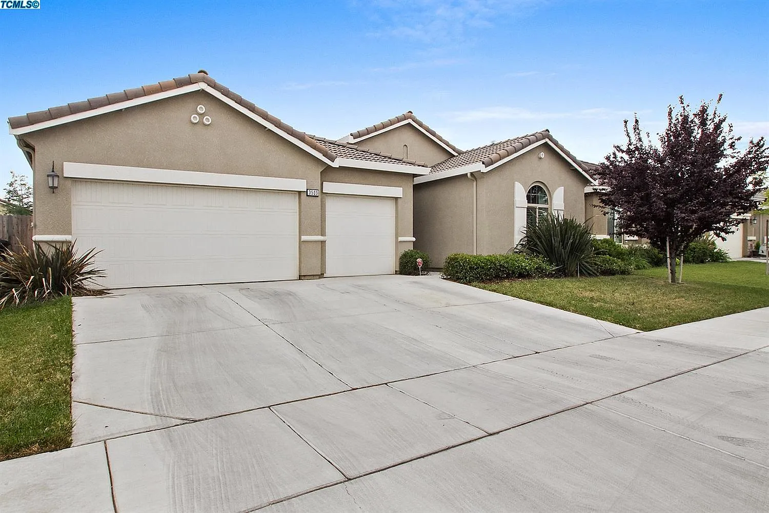 3509 W Elowin Ave photo 1