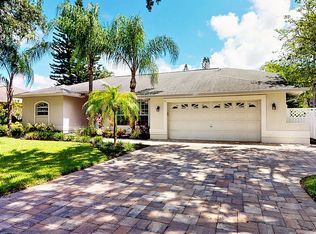 19315 Pine Run Ln, Fort Myers, FL 33967