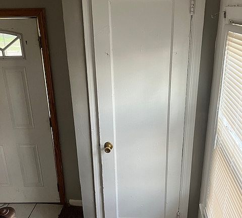 4th image of 1102 Greenwood Ave