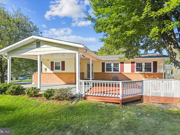 14012 Bardot St, Rockville, MD 20853