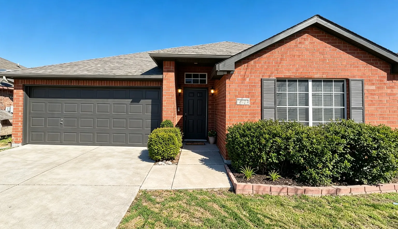 3 bed, 1364 sqft, $1,890 — Photo 1
