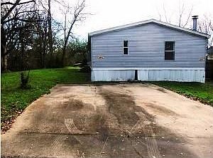 2nd image of 102 Cane Wagon Cir