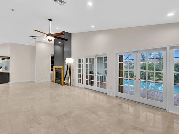 5th image of 22595 Esplanada Cir W