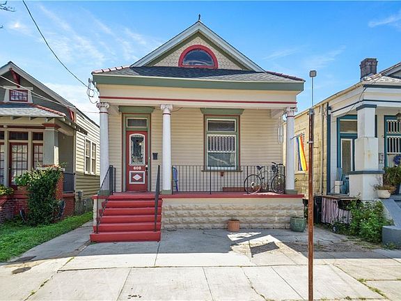 2nd image of 608 Elmira Ave