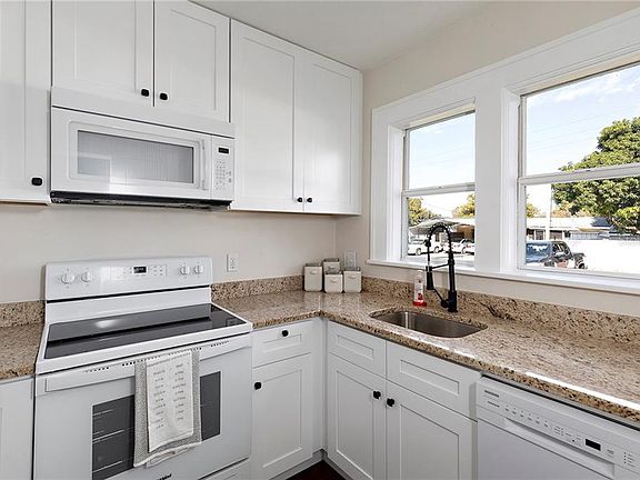 3rd image of 3643 3rd Ave S