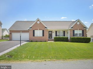 101 Carrera Ct, Inwood, WV 25428