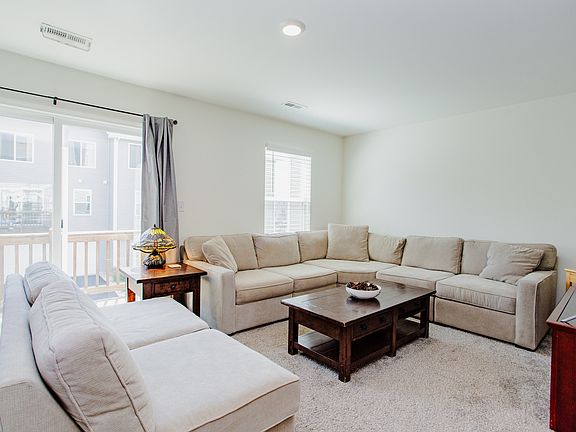 3rd image of 2517 Alison Ave