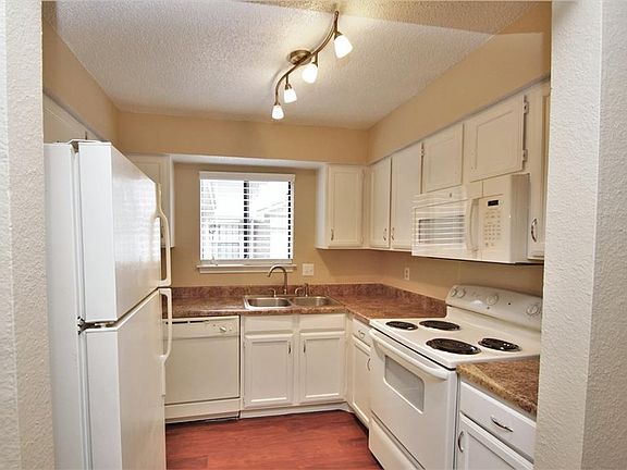 4th image of 9522 Dalewood Dr #A
