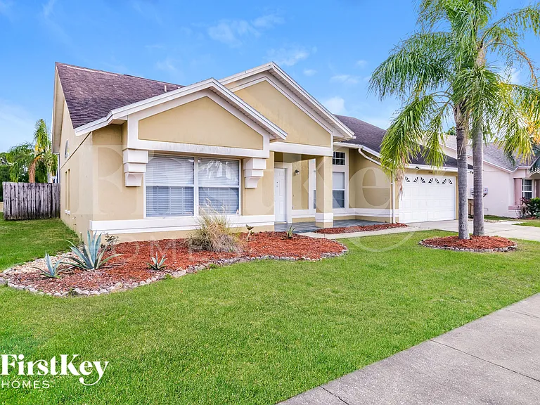 2841 Picadilly Cir — Photo 3