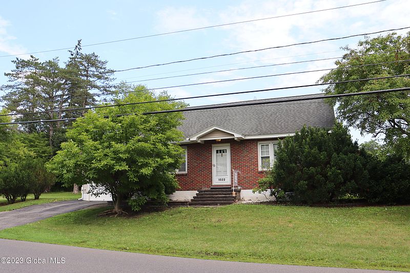2nd image of 1522 McClellan Street