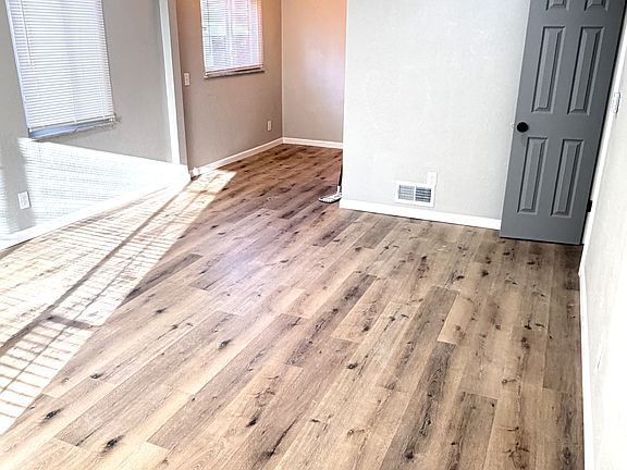 4th image of 3640 Douglas Rd APT 2