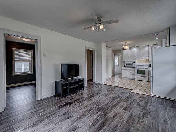 3rd image of 820 4th St
