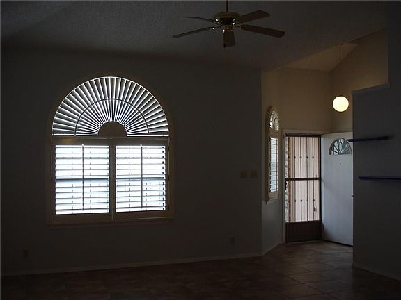 2nd image of 564 Bartlett Dr