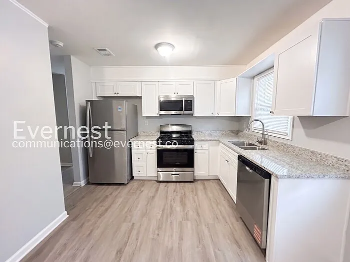 5267 Joan Of Arc Pl — Photo 4