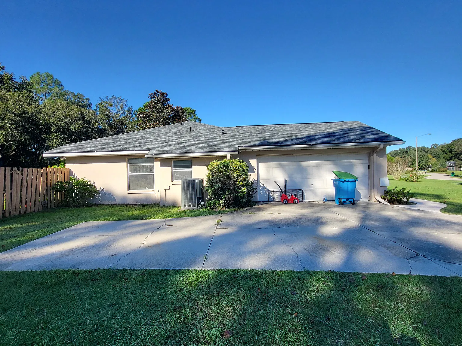 4 bed, 2648 sqft, $2,800 — Photo 2