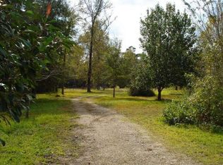 204 Magnolia Ln, Conroe, TX 77304