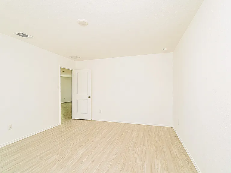 8806 Barrow Path — Photo 9