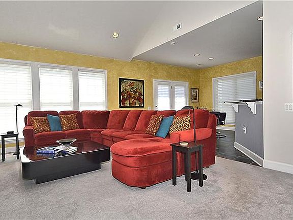 3rd image of 44449 Blueridge Meadows Dr