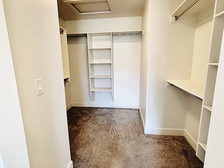 375 E 1600 N — Photo 27