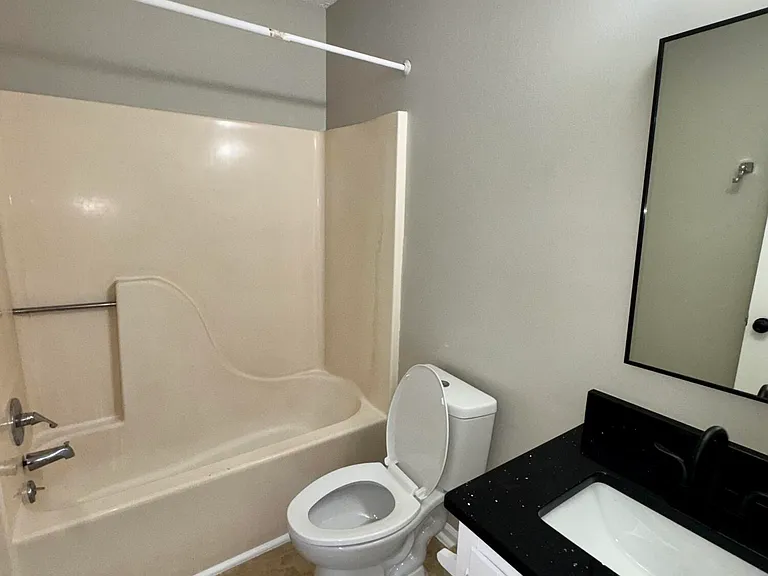 803 Peed Dr #4 — Photo 9