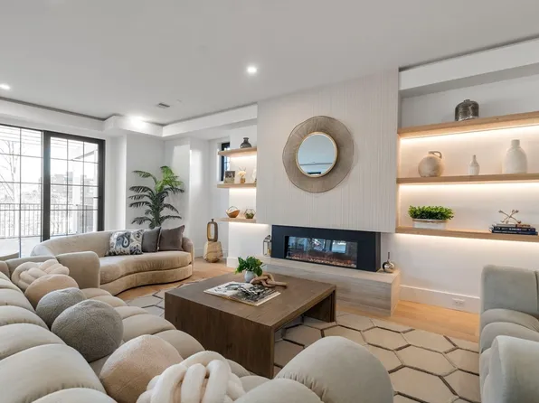 55 Green St #3, Brookline, MA 02446