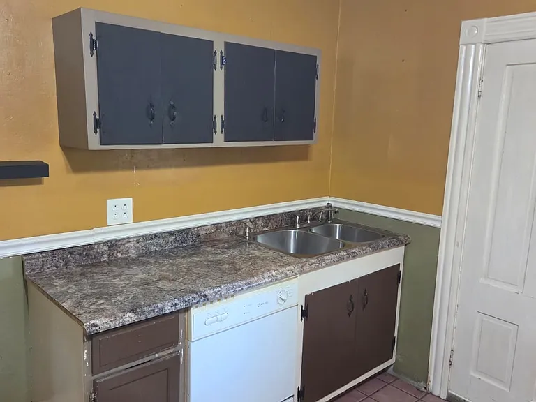 20-31 E Main St #29-A — Photo 5