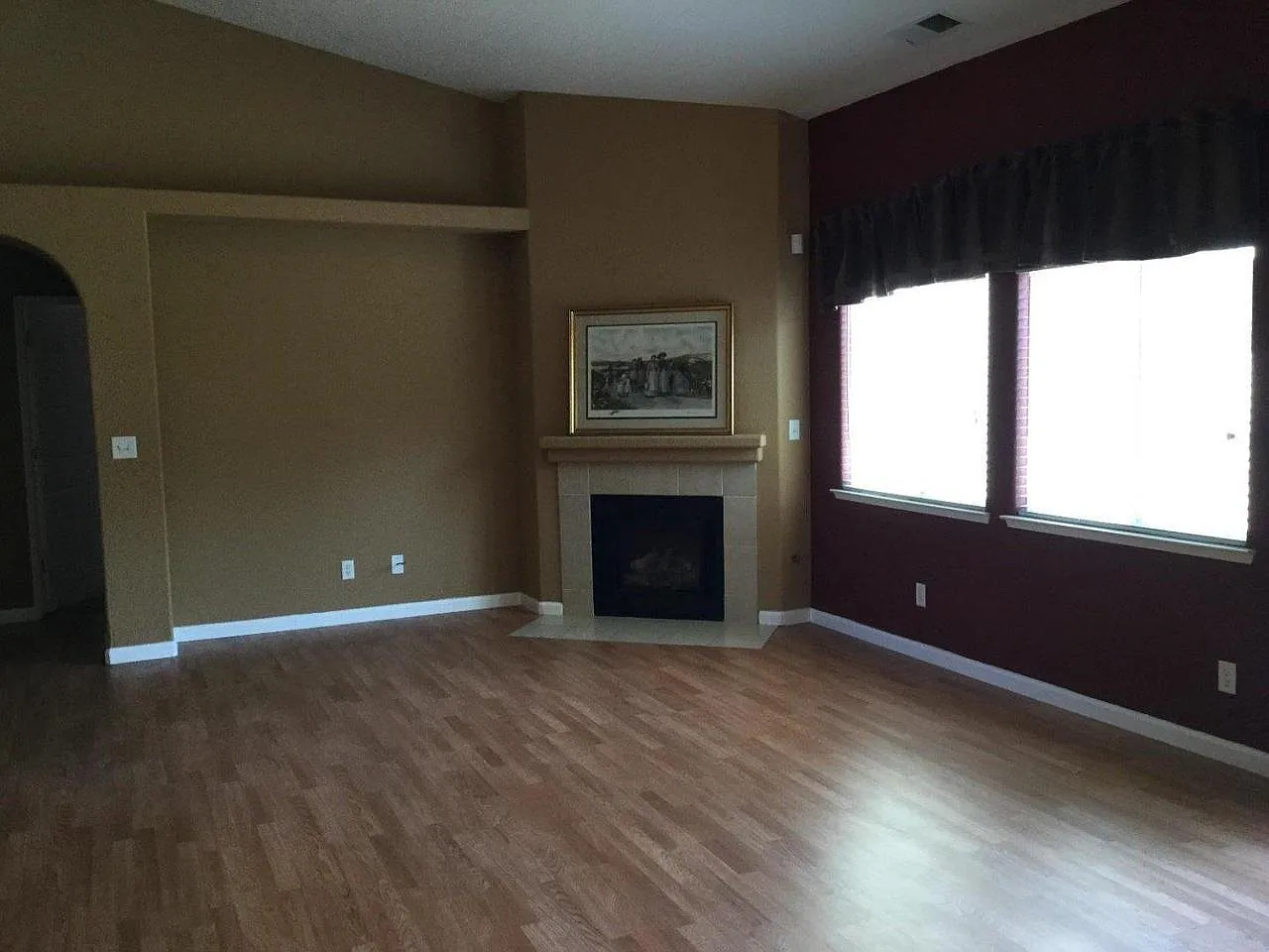 378 Somerset Ave photo 1