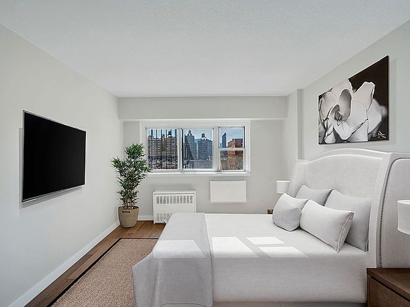 4th image of 609 Columbus Ave APT 8F