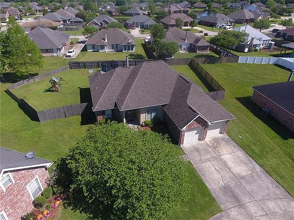 2nd image of 617 E Oak Point Ct