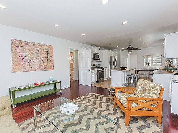 5th image of 5217 Irvington Pl
