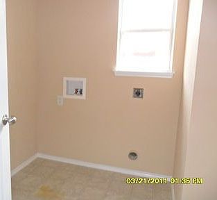 4th image of 965 La Sierra Dr