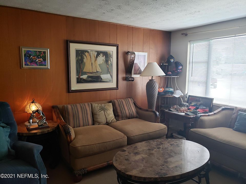 1st image of 307 Canis Dr S