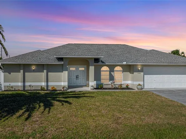 7095 Beardsley St, Englewood, FL 34224