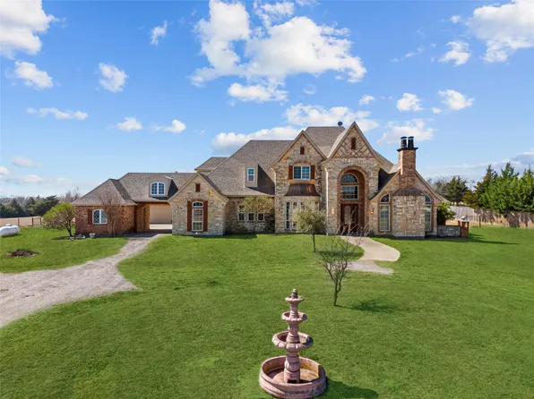 4026 Howard Rd, Waxahachie, TX 75165