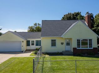 2009 W Oakland Ave, Austin, MN 55912