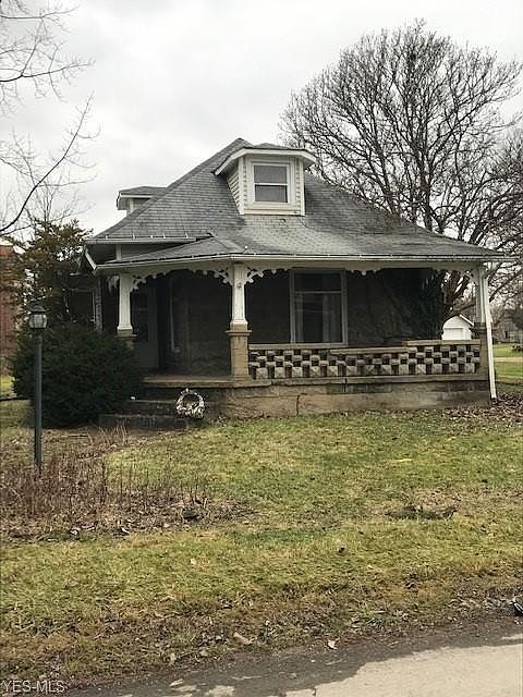 1st image of 141 2nd St