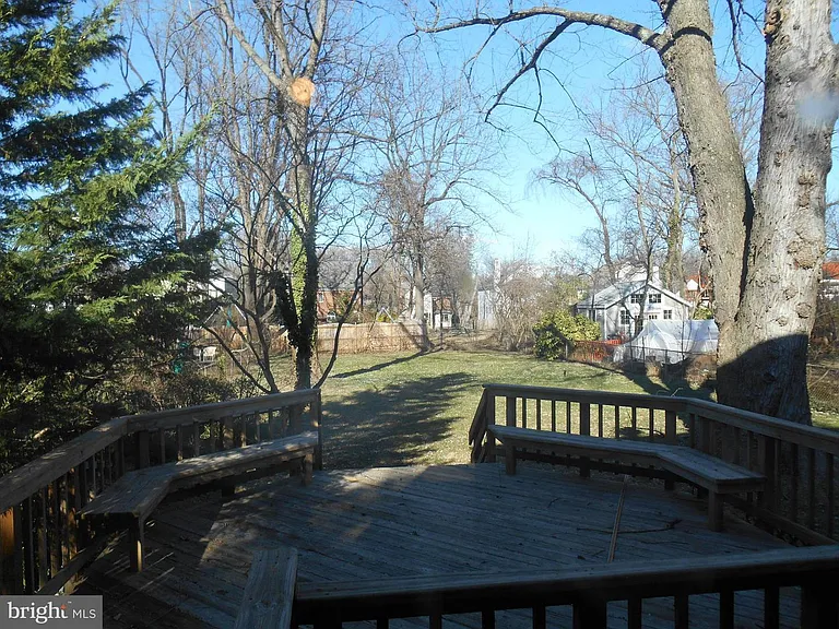 5809 Greenlawn Dr — Photo 11