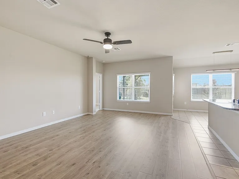 5813 Roderick Dr — Photo 11