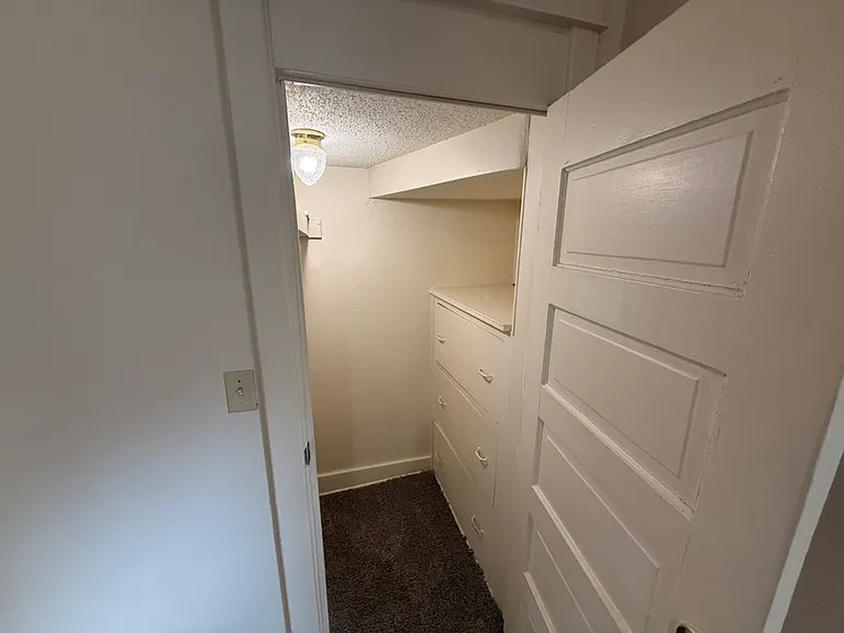 520 Oak St #1 — Photo 9