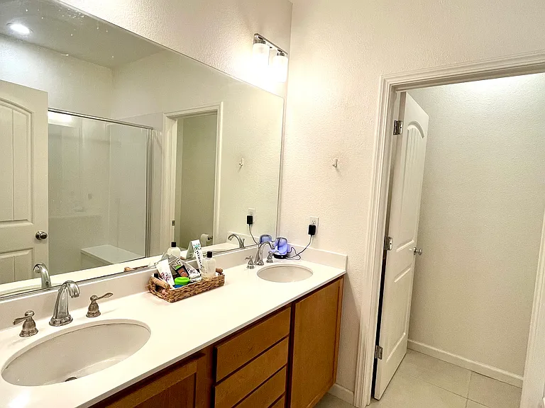 2013 Jubilee Dr #1 — Photo 12