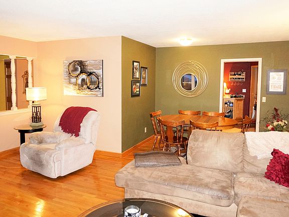 4th image of 9309 W Fiebrantz Ave