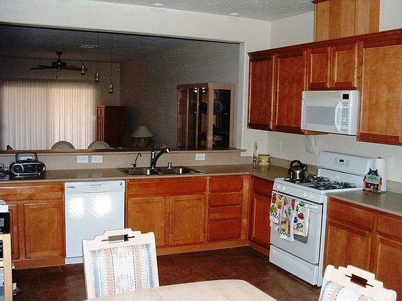 4th image of 8924 Sandy Isle Ct