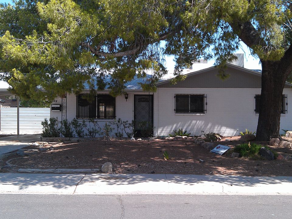 1st image of 1028 E Lilac Dr