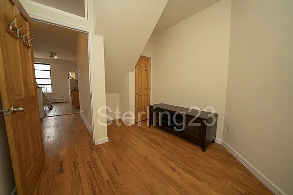 Rented by Sterling Realty Solution Inc | media 6