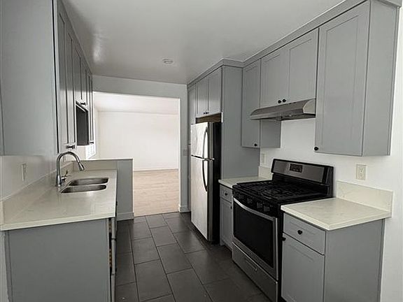 2nd image of 445 Rose Ave APT 5