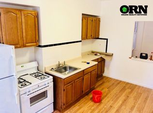 1678 George St, Flushing, NY 11385