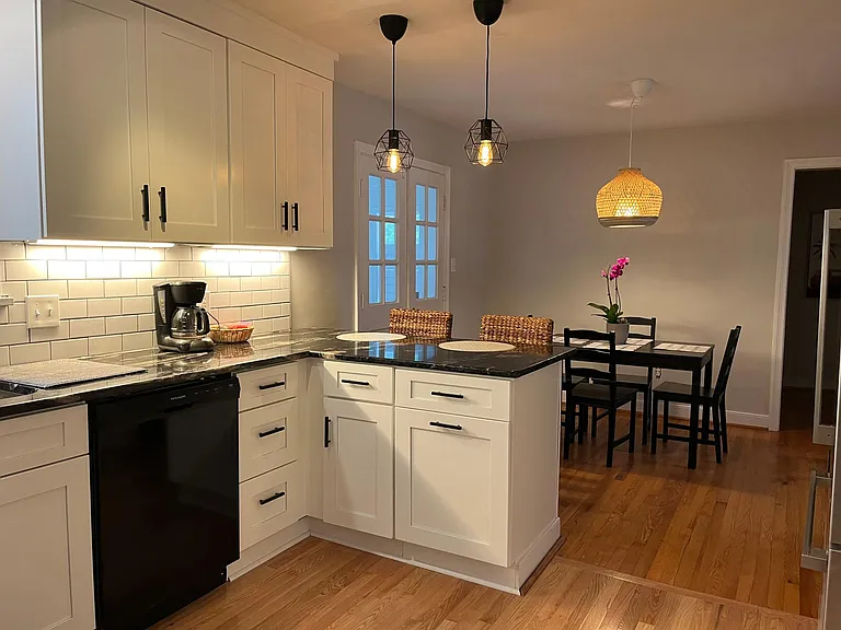8602 Warrenton Dr — Photo 13