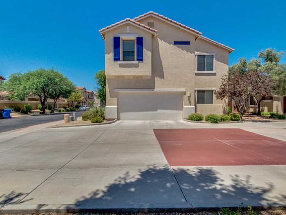 4th image of 1020 E Cantebria Dr
