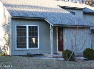 64 Thimbleberry Rd, Malta, NY 12020